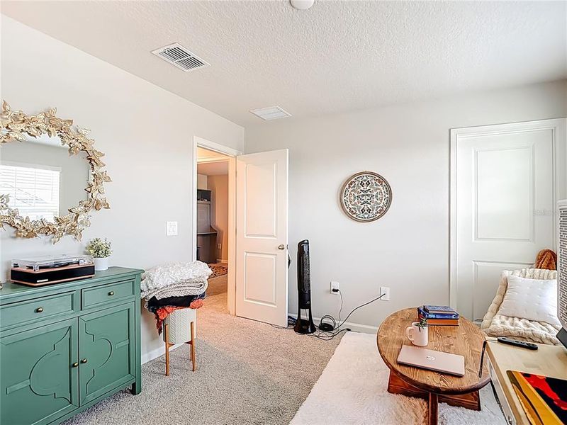 Furnished interior view inside a new home in , Lutz (Image 13).