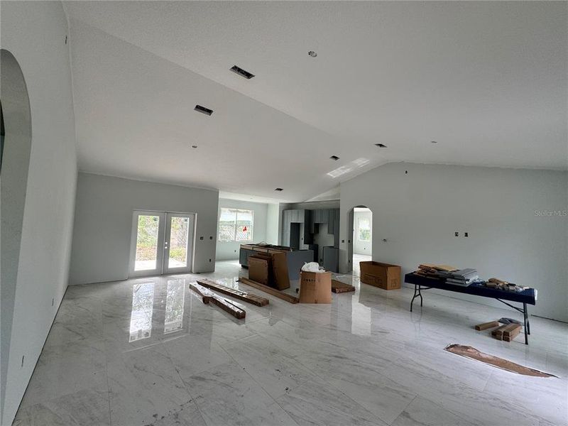 Spacious, unfurnished interior of a new home in , Ocala (Image 22).