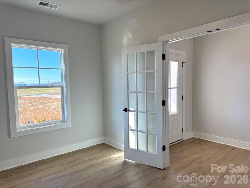 Spacious, unfurnished interior of a new home in , Mocksville (Image 9).