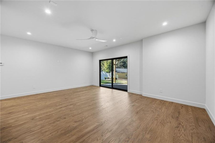 Spacious, unfurnished interior of a new home in , Scottdale (Image 19).