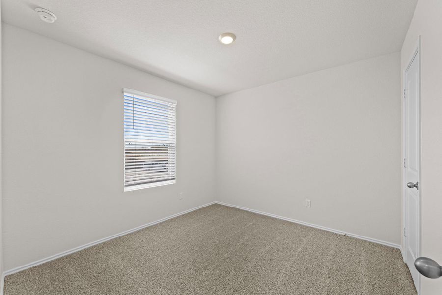 Spacious, unfurnished interior of a new home in Bollinger, Maxwell (Image 12).