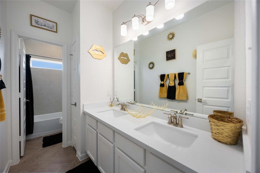Furnished interior view inside a new home in , Waller (Image 43).
