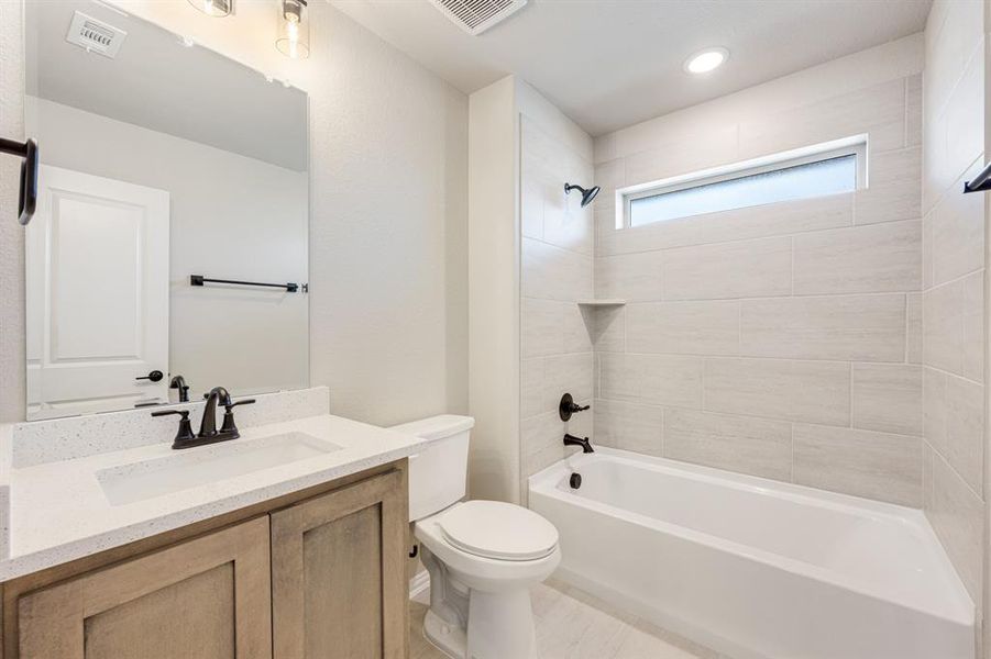 Furnished interior view inside a new home in Villages of Walnut Grove, Midlothian (Image 18). Furnished interior view inside a new home in Villages of Walnut Grove, Midlothian (Image 18).