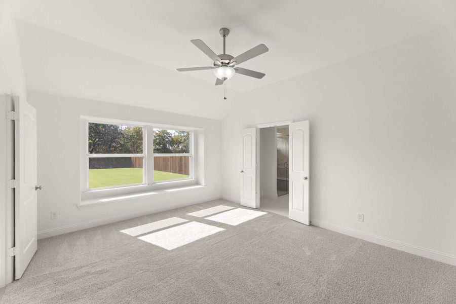 Spacious, unfurnished interior of a new home in The Reserve at Spiritas Ranch, Little Elm (Image 29).
