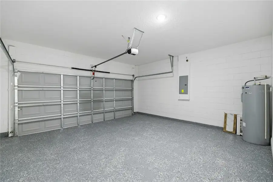 Spacious, unfurnished interior of a new home in , Citrus Springs (Image 27). Spacious, unfurnished interior of a new home in , Citrus Springs (Image 27).