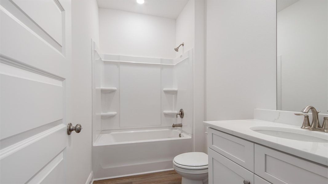 Furnished interior view inside a new home in Caballeros Estates At Hombre, Panama City Beach (Image 10).