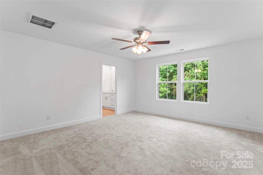 Spacious, unfurnished interior of a new home in , Kannapolis (Image 18).