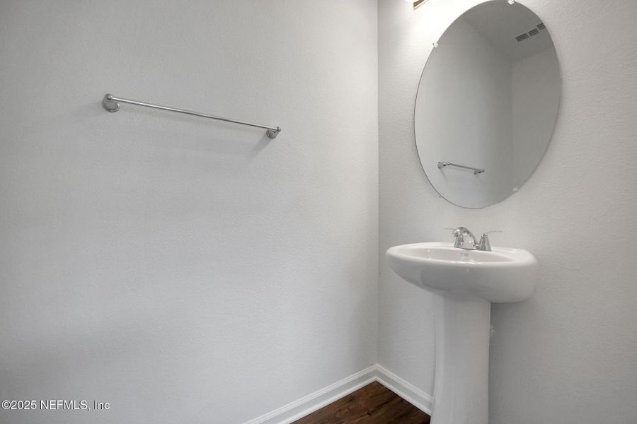 Image 20 of a home in Cedar Creek.