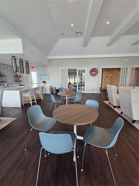 Community amenities in , Port Charlotte (Image 44).