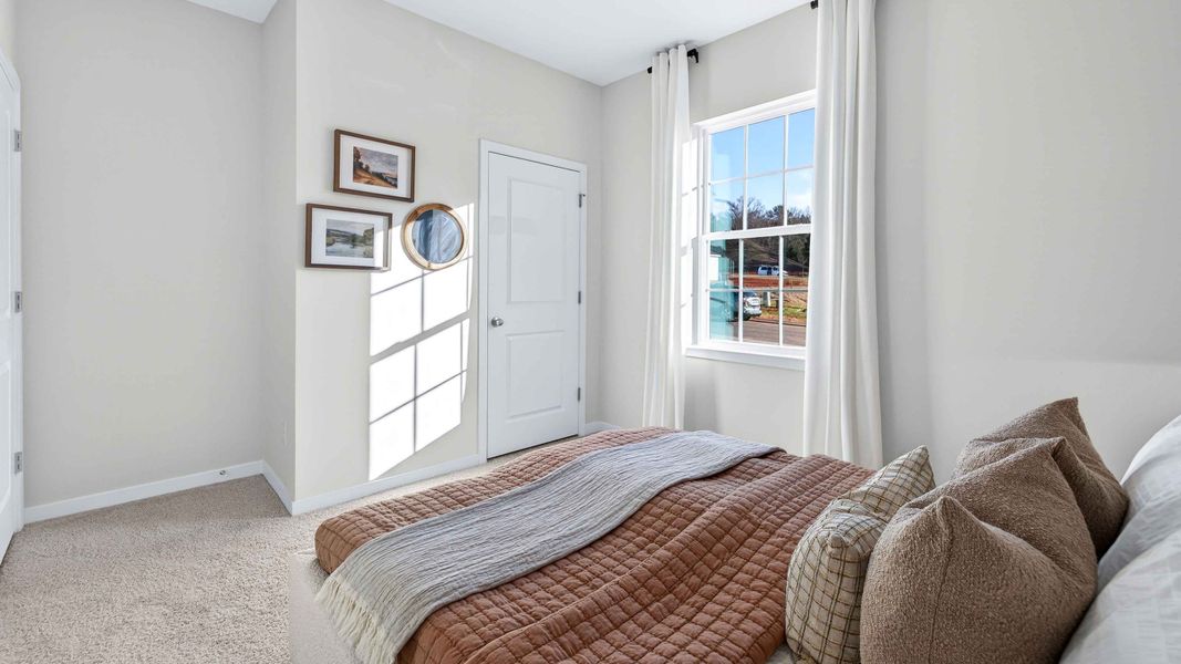 Furnished interior view inside a new home in Stanton, Richburg (Image 20).