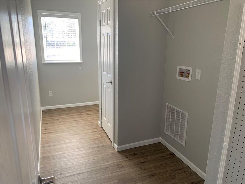 Spacious, unfurnished interior of a new home in , Lake Wales (Image 15).