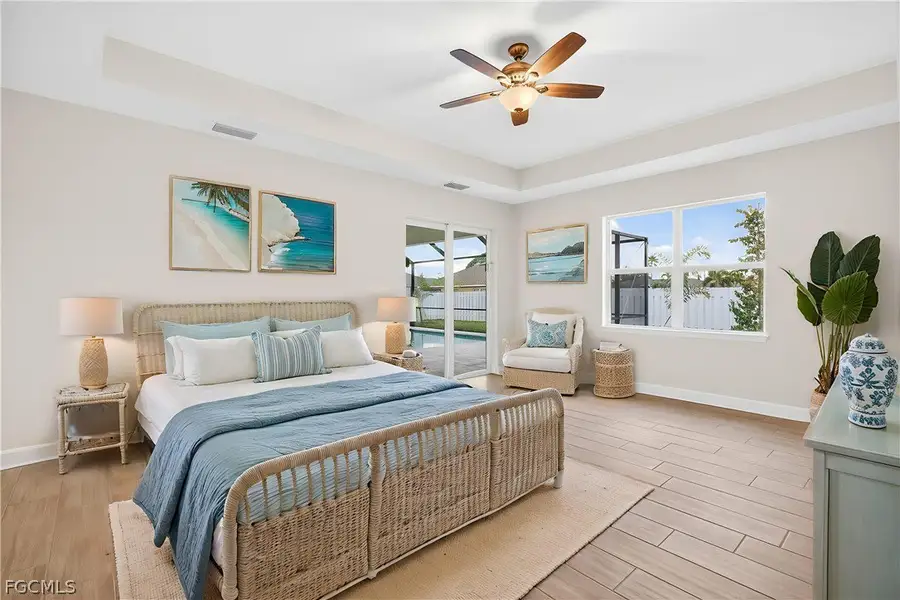 Furnished interior view inside a new home in Cape Coral, Cape Coral (Image 5).