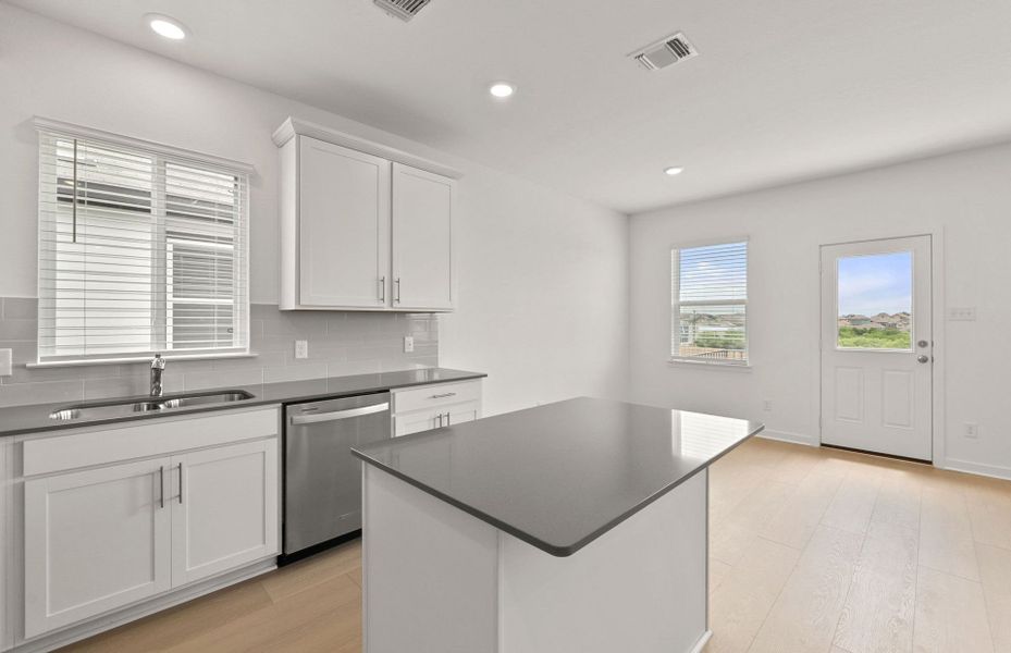 Furnished interior view inside a new home in Skyview, Belton (Image 10).