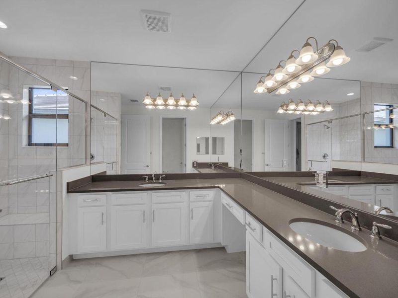 Master Bathroom Master Bathroom