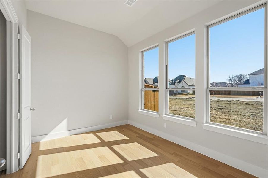 Spacious, unfurnished interior of a new home in Wildridge, Oak Point (Image 12). Spacious, unfurnished interior of a new home in Wildridge, Oak Point (Image 12).