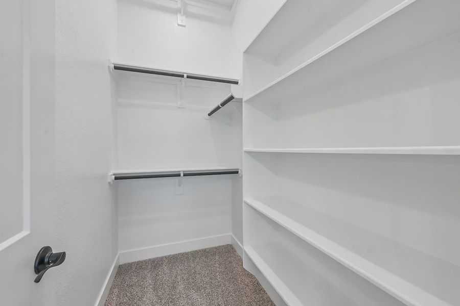 Spacious, unfurnished interior of a new home in Wood Leaf Reserve, Tomball (Image 32). Spacious, unfurnished interior of a new home in Wood Leaf Reserve, Tomball (Image 32).