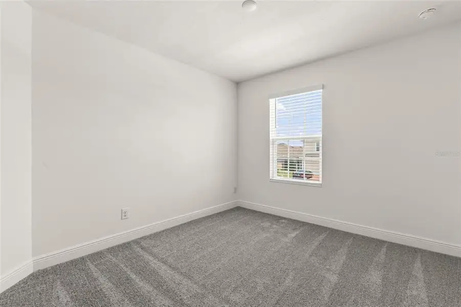 Spacious, unfurnished interior of a new home in , Groveland (Image 26).