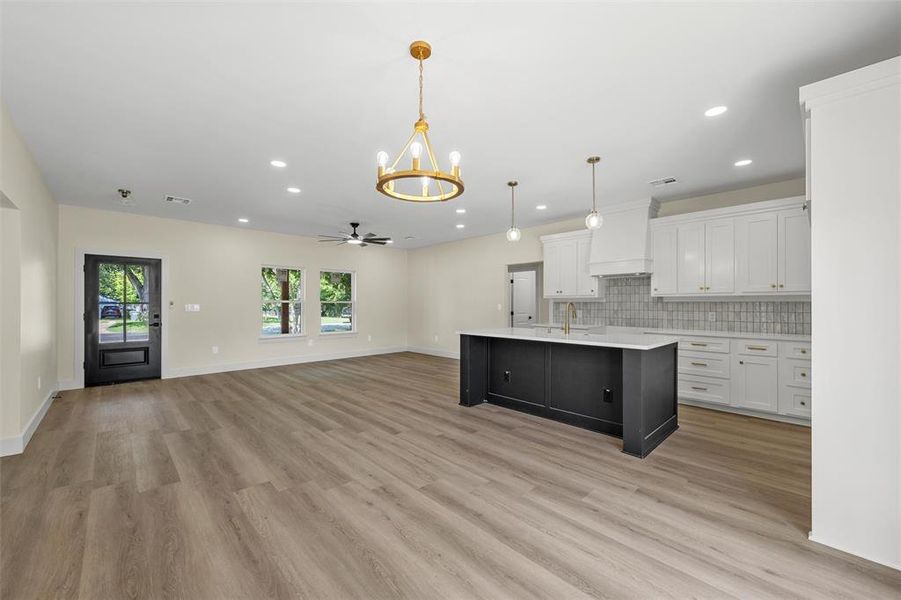 Spacious, unfurnished interior of a new home in , Waco (Image 19).