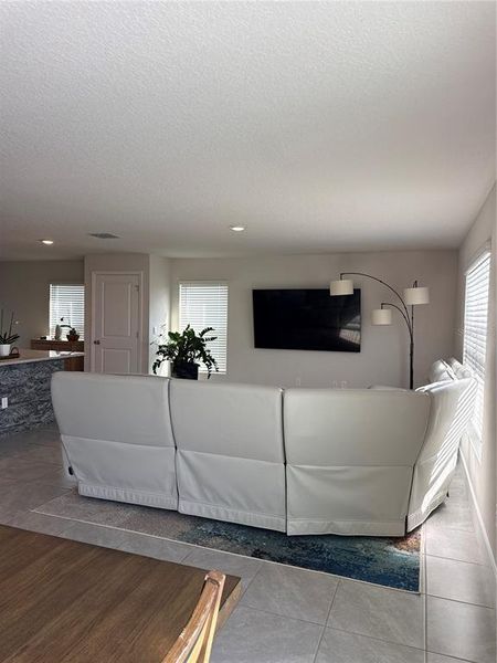 Furnished interior view inside a new home in Evergreen, Bradenton (Image 10). Furnished interior view inside a new home in Evergreen, Bradenton (Image 10).