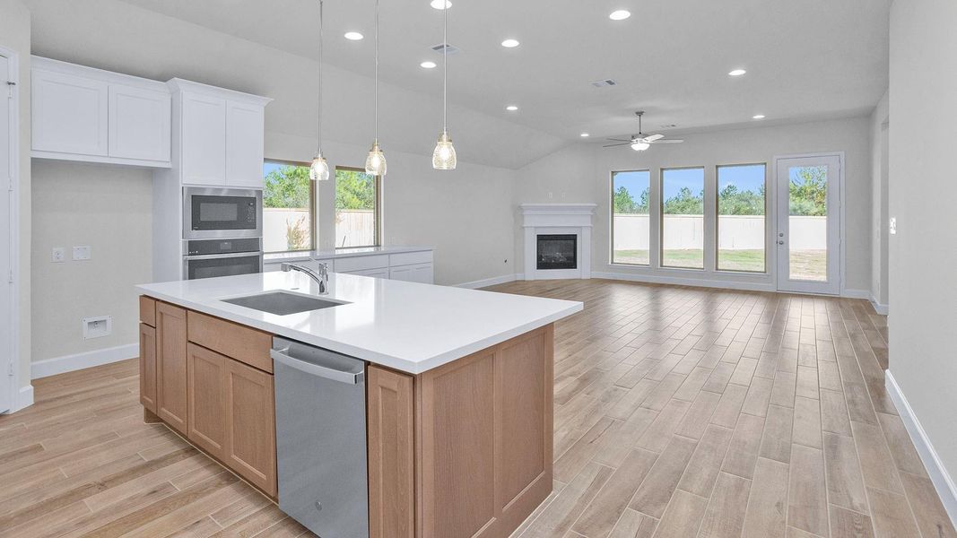 Furnished interior view inside a new home in Kresston 50', Magnolia (Image 8). Furnished interior view inside a new home in Kresston 50', Magnolia (Image 8).