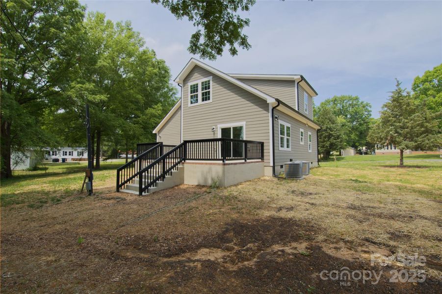 Front exterior of a new home in , Matthews, NC, highlighting curb appeal (Image 2).