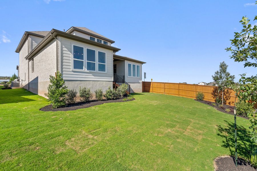 Exterior details and patio area of a home in Lagos Reserve, Manor (Image 24).