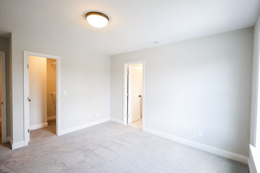 Spacious, unfurnished interior of a new home in The Nassau, Chattanooga (Image 24).