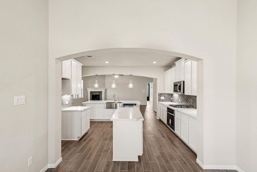 Furnished interior view inside a new home in Oakwood Estates, Waller (Image 6). Furnished interior view inside a new home in Oakwood Estates, Waller (Image 6).