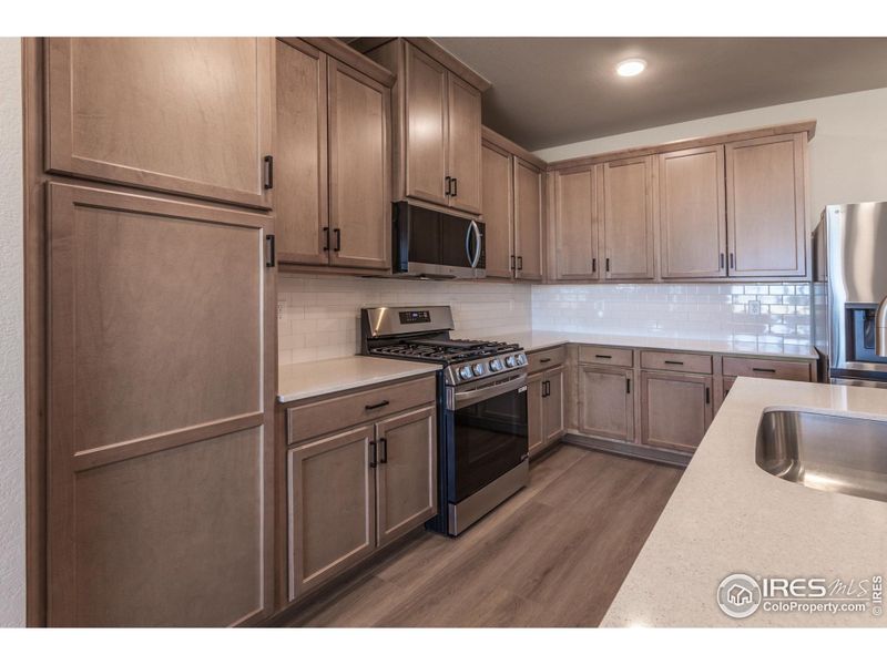 EXAMPLE PHOTO: KITCHEN