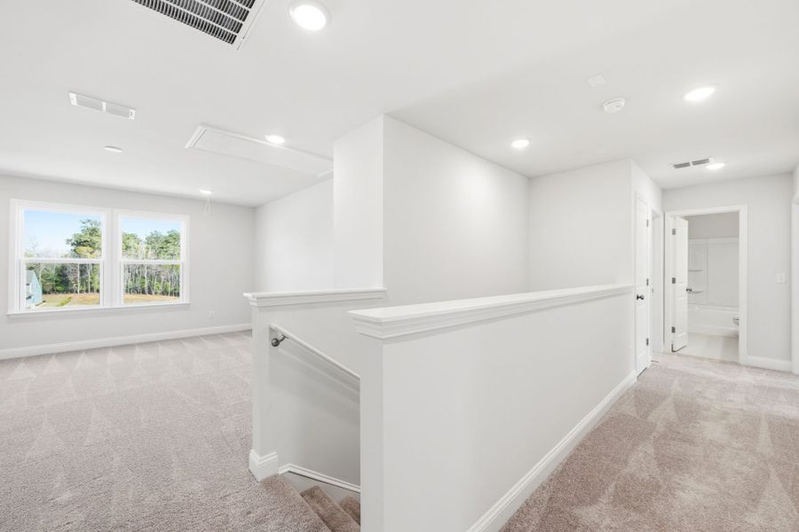 Spacious, unfurnished interior of a new home in Carriage Estates, Lexington (Image 35).