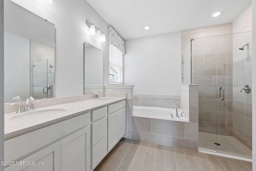 Furnished interior view inside a new home in St Augustine Lakes: St Augustine Lakes 50S, St. Augustine (Image 12). Furnished interior view inside a new home in St Augustine Lakes: St Augustine Lakes 50S, St. Augustine (Image 12).