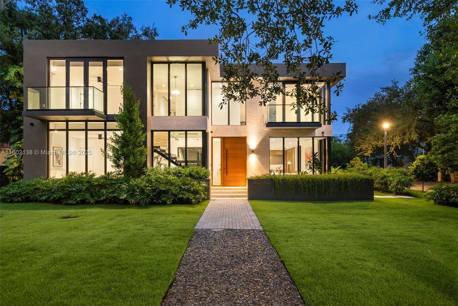 Image 37 of a home in .