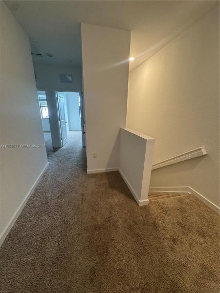 Spacious, unfurnished interior of a new home in , Pompano Beach (Image 9).