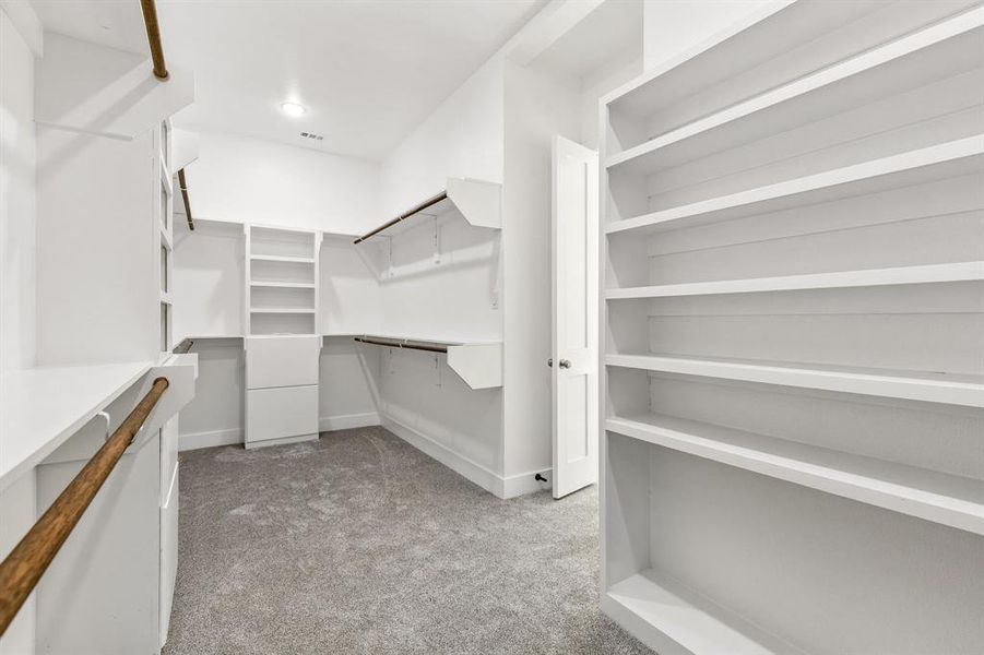 Spacious, unfurnished interior of a new home in , Rowlett (Image 35). Spacious, unfurnished interior of a new home in , Rowlett (Image 35).