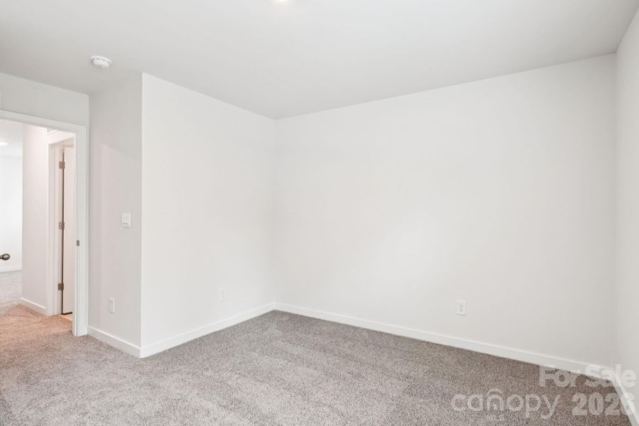 Spacious, unfurnished interior of a new home in Woodhaven at Chester, Chester (Image 23).