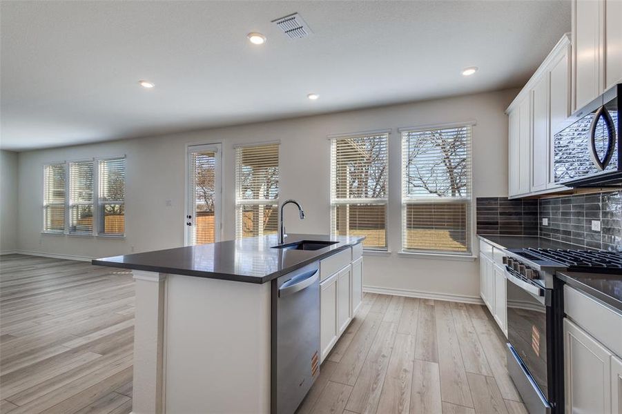 Furnished interior view inside a new home in Eagle Creek, Denton (Image 7).
