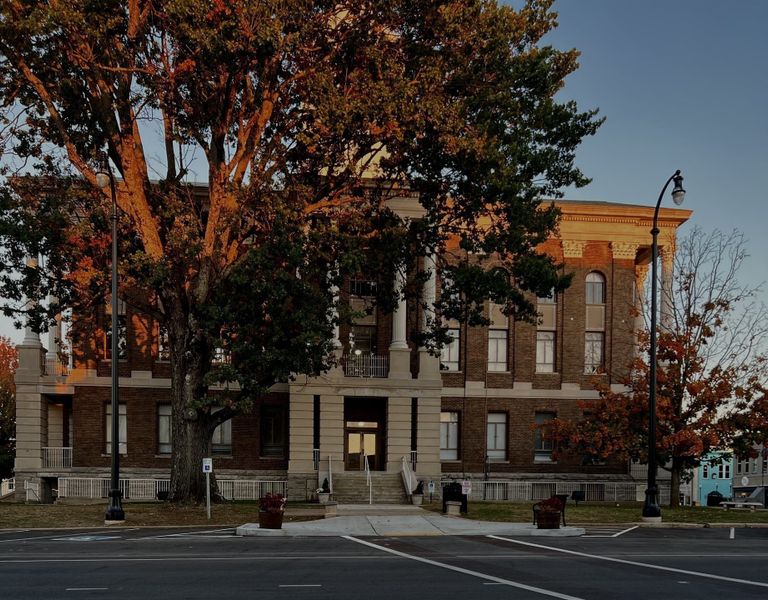 Front exterior of a new home in Wheatfield, Shelbyville, TN, highlighting curb appeal (Image 2). Front exterior of a new home in Wheatfield, Shelbyville, TN, highlighting curb appeal (Image 2).
