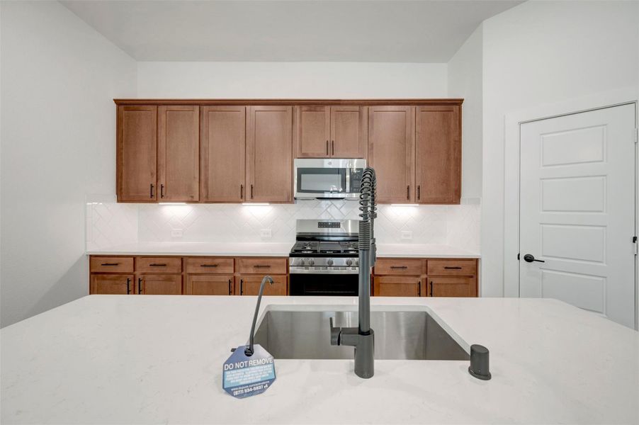 Furnished interior view inside a new home in Sorella, Tomball (Image 17).