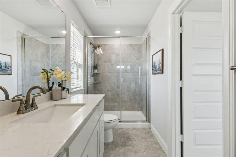 Furnished interior view inside a new home in Lakes of River Trails, Fort Worth (Image 5).