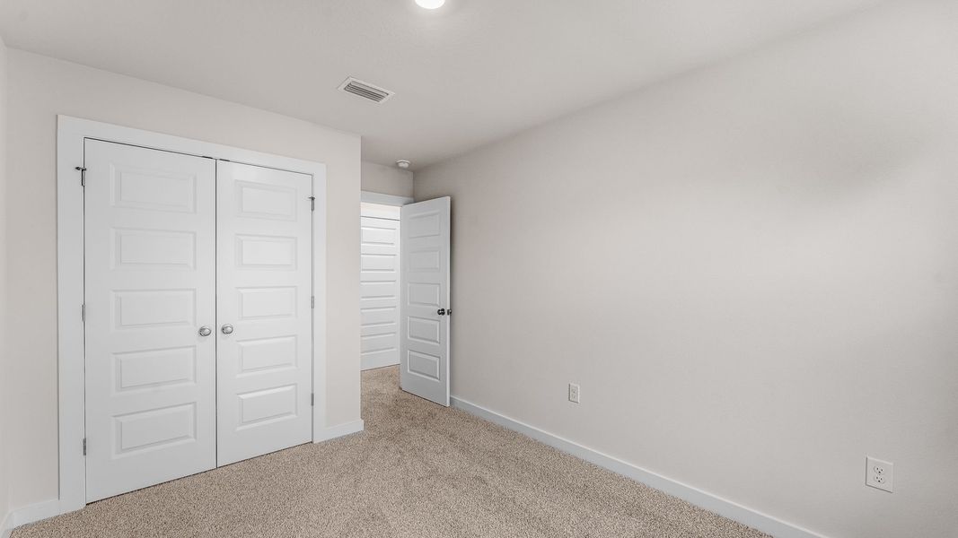 Spacious, unfurnished interior of a new home in Genoa Landing Townhomes, Freeport (Image 24).