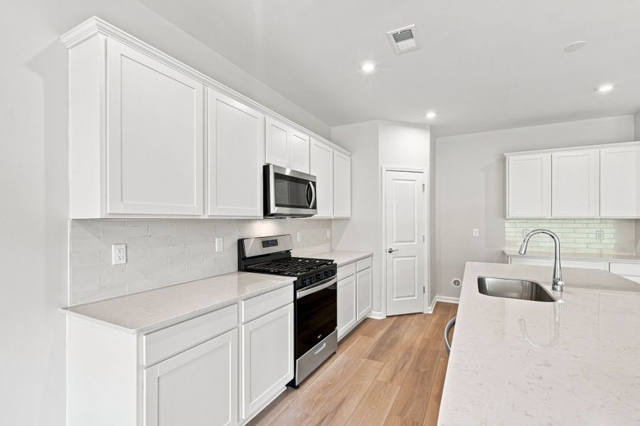 Furnished interior view inside a new home in Sweetwater Hills, Moore (Image 7).