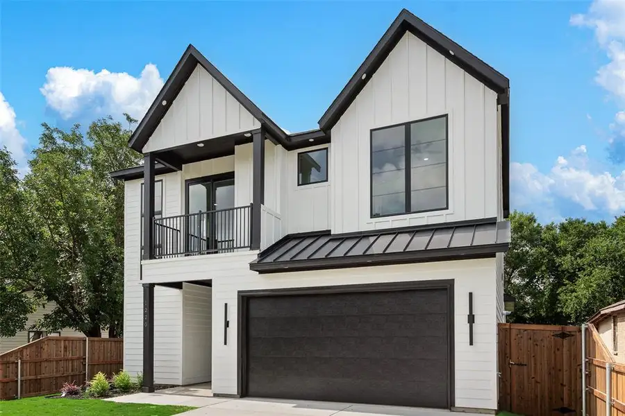 Front exterior of a new home in , Dallas, TX, highlighting curb appeal (Image 27). Front exterior of a new home in , Dallas, TX, highlighting curb appeal (Image 27).