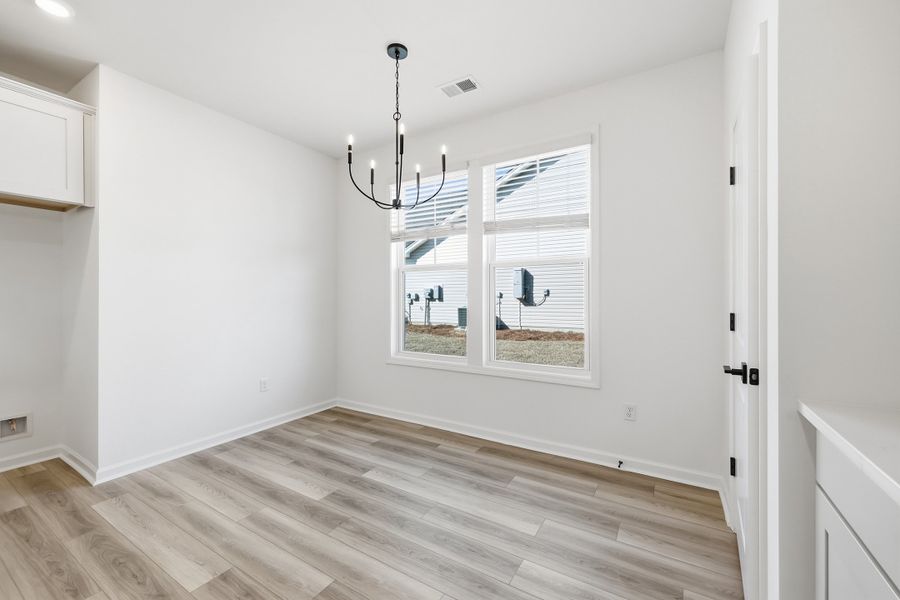 Representative unfurnished interior of a home built from the Grayson II by Great Southern Homes in Edgefield, Loris (Image 36).
