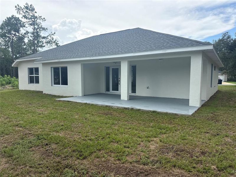 Exterior details and patio area of a home in , Ocala (Image 3).