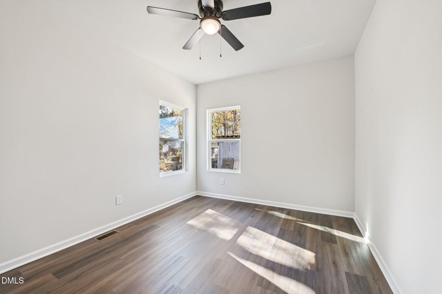 17-web-or-mls-Foster St-S0711-017