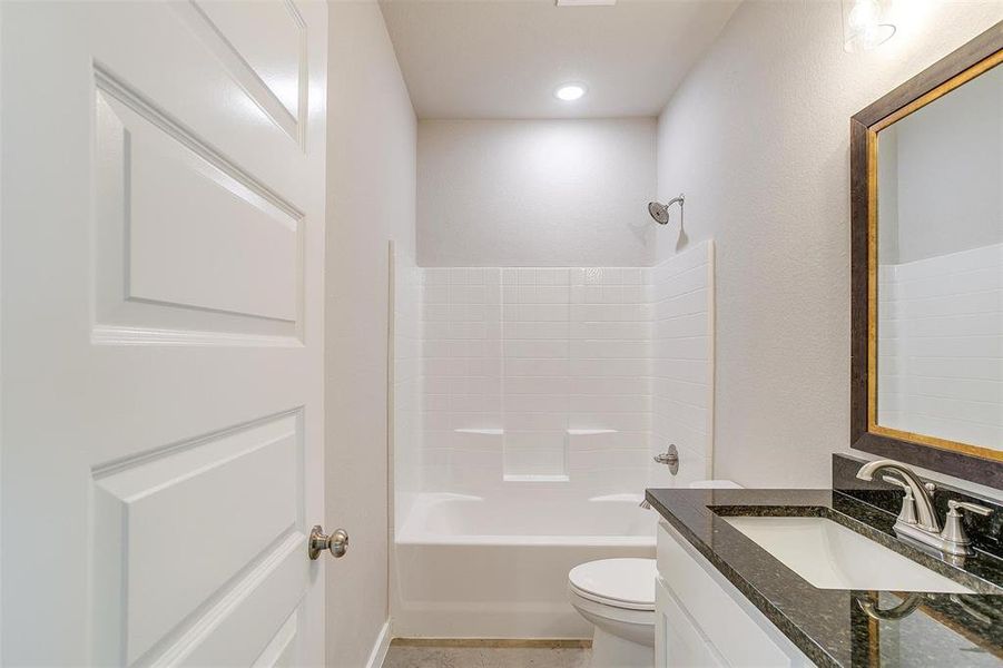 Furnished interior view inside a new home in , Rio Vista (Image 11).