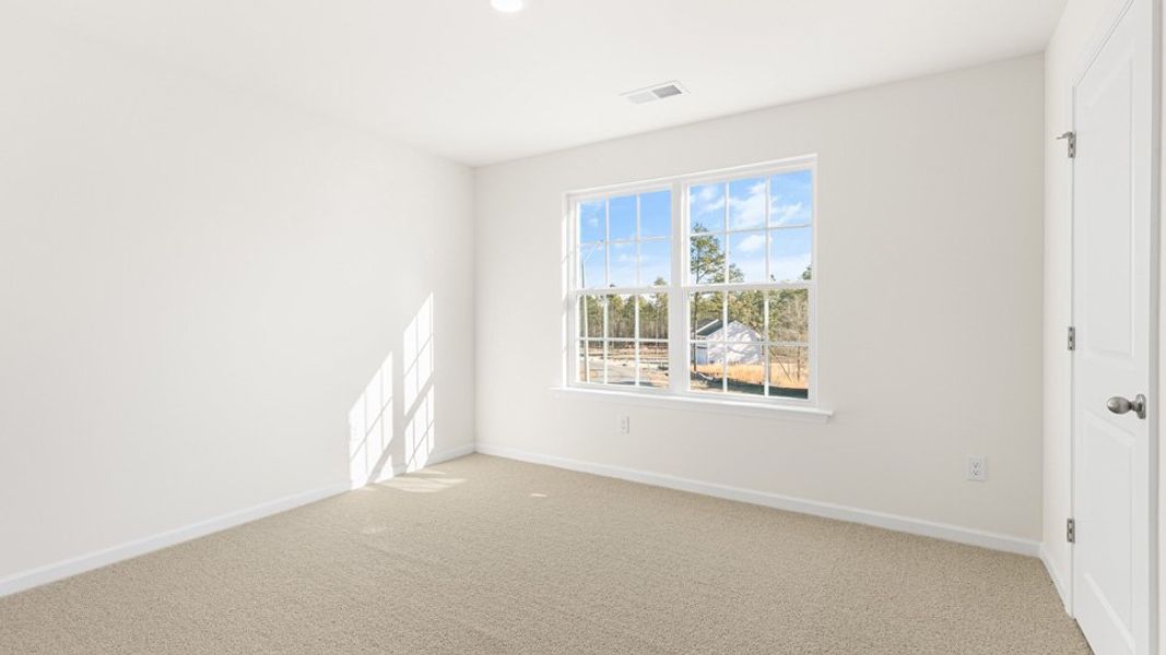 Spacious, unfurnished interior of a new home in Mason Ridge, Spring Lake (Image 50).