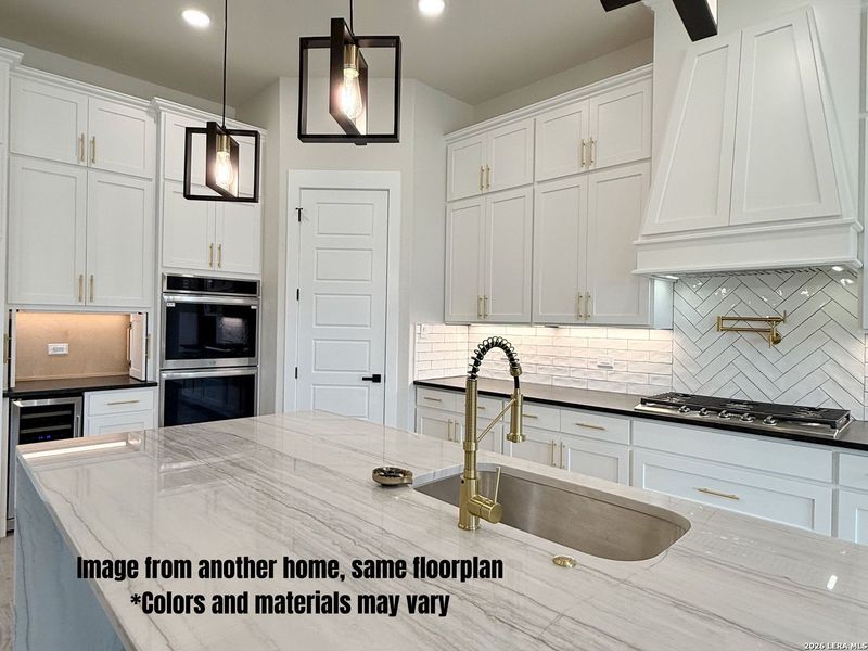 Furnished interior view inside a new home in , La Vernia (Image 4).