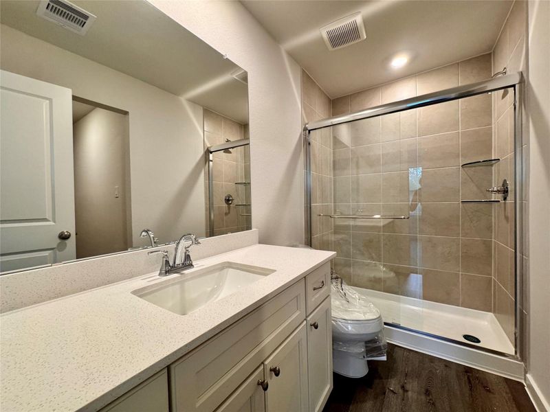 Furnished interior view inside a new home in Santa Fe, Cleveland (Image 9). Furnished interior view inside a new home in Santa Fe, Cleveland (Image 9).