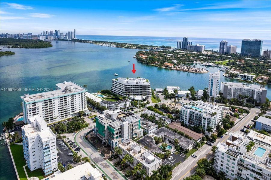 Condo located in Bay Harbor Islands, FL showcasing its design and architecture (Image 22).